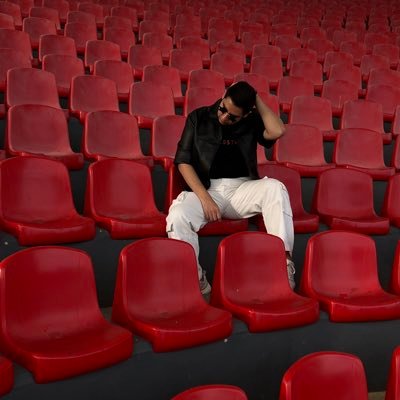 RoMonroy2's profile picture. Lucky to be a star 🪩