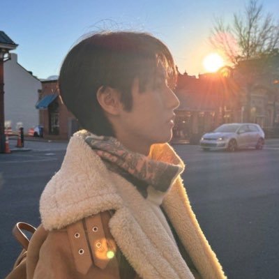 ❍ 𝐏𝐀𝐑𝐎𝐃𝐘 ╱ 𝟐𝟎𝟎𝟎 ━ #런쥔 ° #黄仁俊 → better known mononymously as 𝗥𝗲𝗻𝗷𝘂𝗻. he is the lead vocalist and the lead dancer of 𝗡𝗖𝗧 𝗗𝗥𝗘𝗔𝗠.