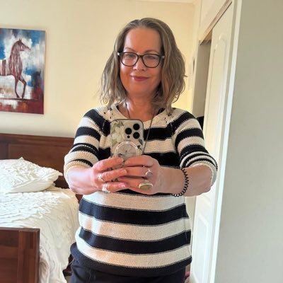 New X old X account got hacked .. Still your favorite Realtor and Antiques seller 💋