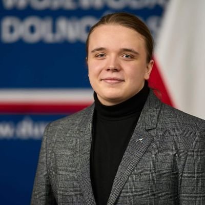 Tmdemokrat's profile picture. #refugeeswelcome, Społecznik, Socjaldemokrata, Przewodniczący strzelińskiej @__lewica , Asystent Wicewojewody Dolnośląskiego🌹🇵🇸✊