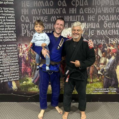 Family man
Web developer
Gamer
BJJ brown belt
🟫🟫🟫🟫⬛️⬛️🟫