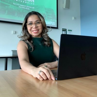 Pattyferrufino1's profile picture. Solo la verdad nos hace libres. 💼👙👠👜👓✈️🇸🇻Siempre hay un día!!! Jamás dijo que me amaba; yo lo inventé.