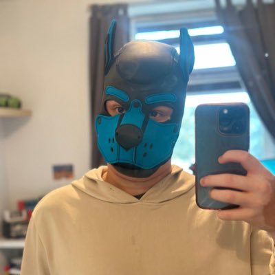 ⛔️NFSW⛔️ Hello my name is Boosty🐶🐾🏳️‍🌈 Single 🥰 Sneakers, Sox , Cuddles and more🥰 🥰Open to meet new people🥰