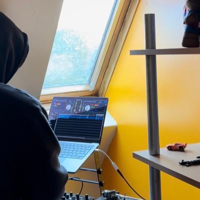 VADFLY_'s profile picture. QUE DU LOV’🤍