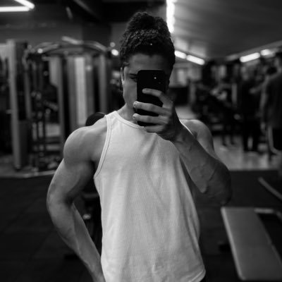 y_Crispim's profile picture. Fuck all that shit.