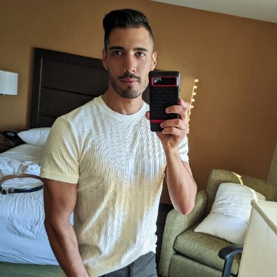 Matthew25735295's profile picture. Exploring the Universe