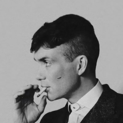 itzzshinu's profile picture. 