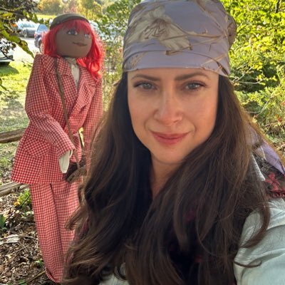 sibelgray's profile picture. Obsessed with numbers & letters. #amwriting