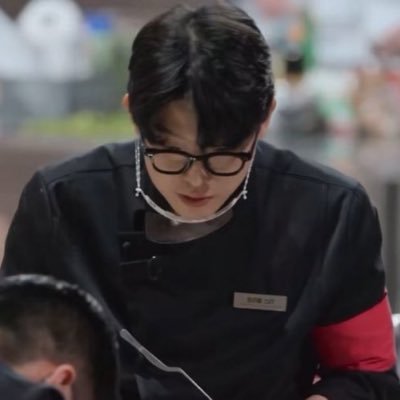 more_than_1ove's profile picture. 