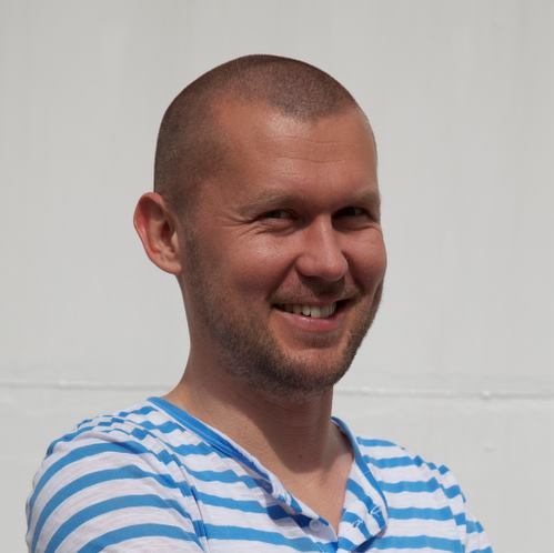 Front-End Developer with passion for gadgets, good browsers and people with a sense of humour.