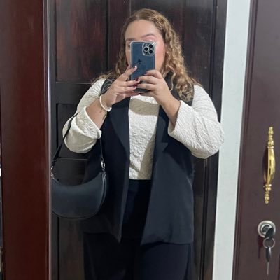 AnahiKto's profile picture. ABOGADA