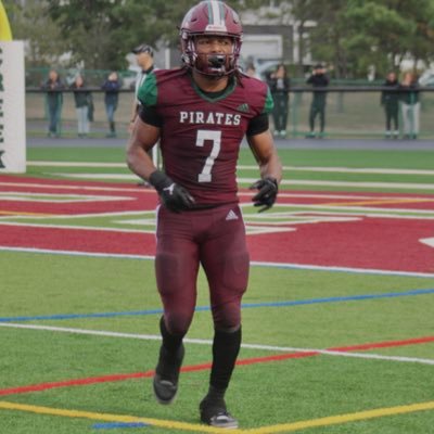 6’ 210lb RB/LB class of 26 Cedar Creek HS football