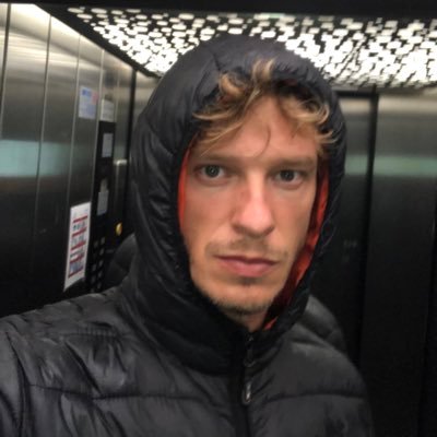 vitorbassetto's profile picture. 