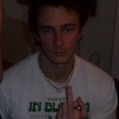 antonhoIic's profile picture. 