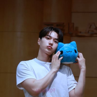 ChingChing9709's profile picture. inspirit & ove