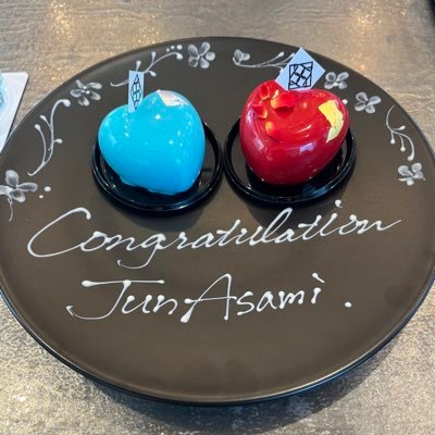 宝塚雪組❄️トップスター🕺朝美絢さん🐬🥟と雪組を応援しています🇬🇧🎩🦯✨趣味の観劇は首都圏メインですが朝美さんご出演作品のみ遠征します🚄宝塚全組・東宝ミュージカル等観劇しますが朝美さん＆雪組最優先です☀️鍵垢様からの無言フォローは🧱させて頂きます🙇‍♀️
