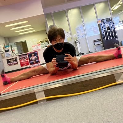 manbobongo's profile picture. ストレッチ6年✨筋トレ3年✨bike初心者🔰☆特技180°ベタッ開脚★強くしなやかに！？が目標✨初心者サイクリスト年間3000kライドが目標→変更→2026年俺はトライアスロンに出る！🤣🤣🤣#ロードバイク推し #ギター好き #ラーメン好き #空撮好き #ソロキャン推し #車中泊推し #海推し