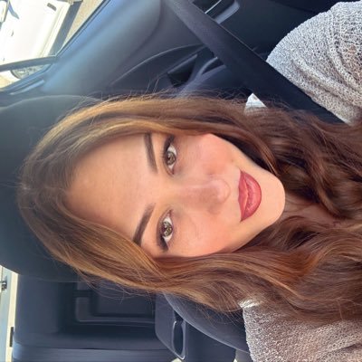 alvxandraviolet's profile picture. 