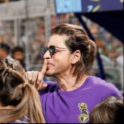 akilduth95's profile picture. Yevarra Manaki Custody🤨
Ee Oollo Maname Khiladi😎
Hey Man..! 🚶You Are a Nobody🧘
Ika Raasko📝 Future Dead Body🩻