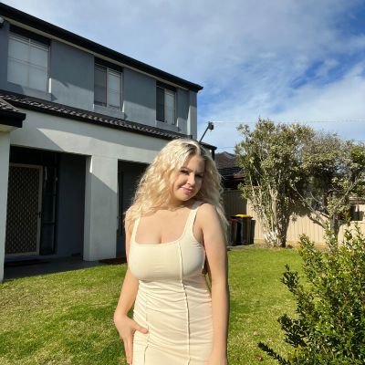 carmen_linzey's profile picture. 