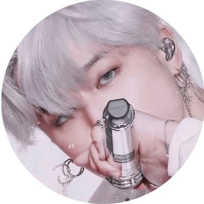 ただただパクジミンを愛する大人ARMYです🐥💕よろしくお願いします😌裁縫好きで推し活トートを作ってます🧵🪡