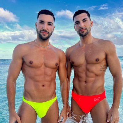 Welcome to our TWIN world! more more 🔥 hot content check our L I N K on B I O