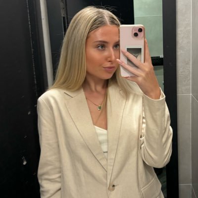 callybrooksx's profile picture. Features Writer @dailymirror | Bylines for @dailyexpress, @thesun, @dailystar, @telegraph, @fabulousmag and more. cally.brooks@reachplc.com
