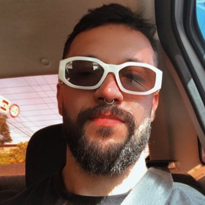 Coca Cola 2L R$ 12,00 é um absurdo. Não gosto de crente e sou calvo.