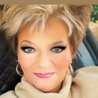 Owner @ Elle’s Catering/ 🎬Media Personality /Best Selling Author/ “A Little Girl’s Dream”/Jon Benet Ramsey /Trump 2024 🇺🇸/My World Of Fashion👠💄/Business💼