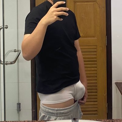 เป็นรับนะครับ เป็นที่พึ่งการรับฟังนะครับ ใครอยากเล่าอะไรแต่ไม่มีคนฟัง DM มาได้เลยครับ ความลับแน่นอน 100%