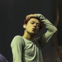 val⁷ (@yeonjwist) 's Twitter Profile