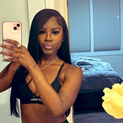 whytneikalise's profile picture. | ig:@whytneii