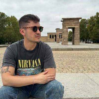 cochoC9's profile picture. Abogado - Derecho Administrativo - Magister Defensa de los DDHH y el DIH. Hoy, Emprendedor y creador Comuna 9. -Crossfitero y ex Maratonista.