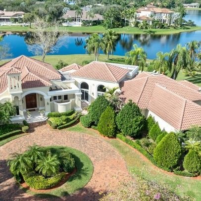 memoferrog's profile picture. Siempre hacia la derecha con fuerza 💪