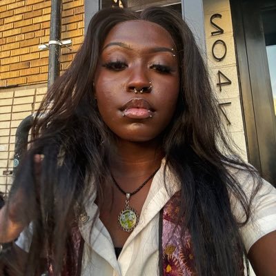 Emo Ivy π§ Profile