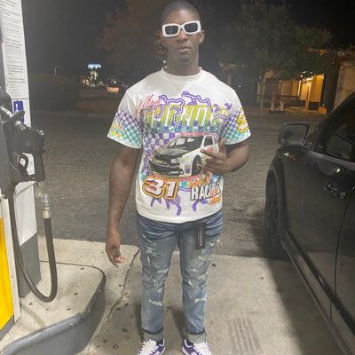 JohnsonDamar's profile picture. ... day by day to see a better day