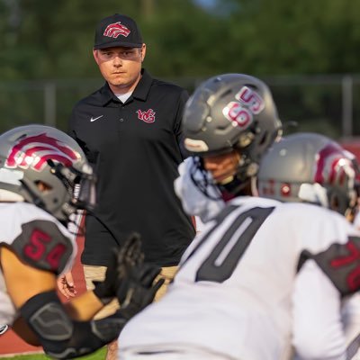 King Jesus! ✝️ Walden Grove OL Coach🐺🏈 FV Apaches Alum. 💣 Ohio Born N Raised. ☘️☘️☘️ All Things Notre Dame! Williams Syndrome Awareness 💙💚 Dad of 3 boys
