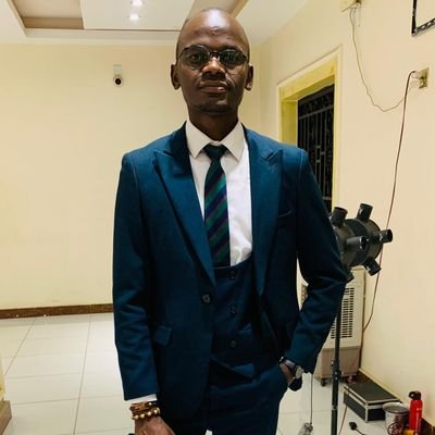 KisimbaBen's profile picture. Étudiant en Médecine/Unilu