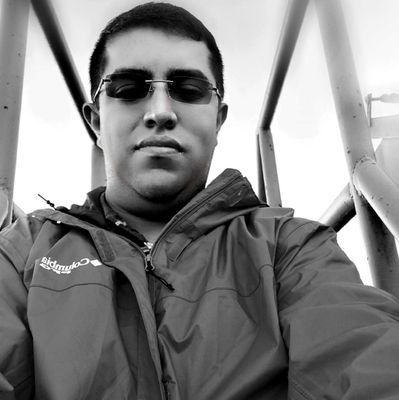Hombre, amigo, micro empresario, Lic. en Administración, Master in Logistic & Supply Chain.
Fiel seguidor, amigo de @lopezobrador_