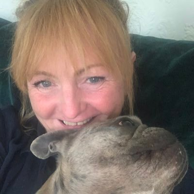 GailCarr_GLCpro's profile picture. Looking back are memories .. Looking forward is a blessing 🙏” look after your own handbag! and I’ll look after mine”.🙏