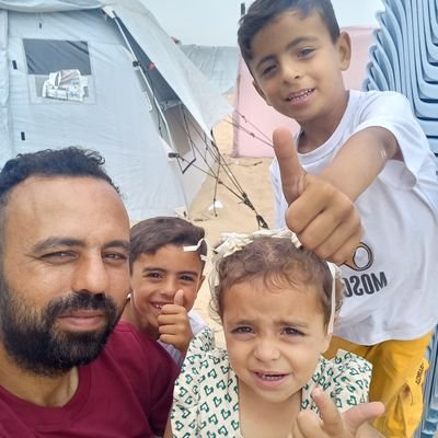 I am Amal zaanin liveing in Gaza city . the war distroy our life ,house , work, siag and displace .my kids living a bad life because of this war .no schools