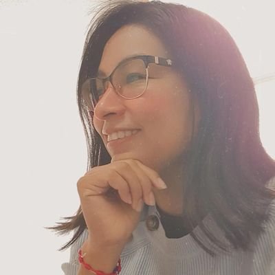 mkarenhp's profile picture. Ingeniera con gusto por la ciencia, el arte y los viajes ✈️🚂🚕🛥
🌍 Peruana 🇵🇪  
* ♋️
* 😊 
* Dame un punto fijo y moveré el mundo