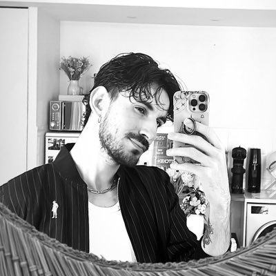 Balance : ma vie est régie par les déboires et le second degré. IG : @arnaudtoutcourt