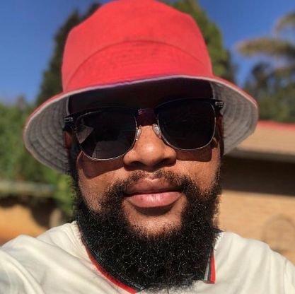 Planet's Biggest House Head ❤️🎧
❄️❄️❄️
POLITICS•DEEP HOUSE•FOOTBALL•BANTER
