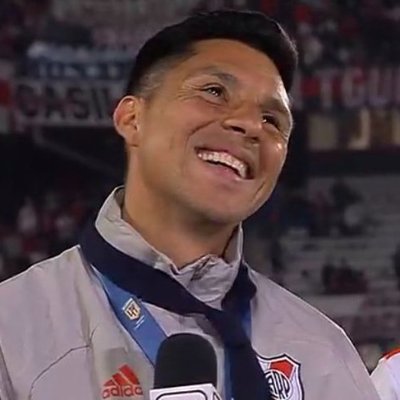 EnzoPerez_912's profile picture. Me pusieron Enzo por El Enzo 👑
River y nada más.