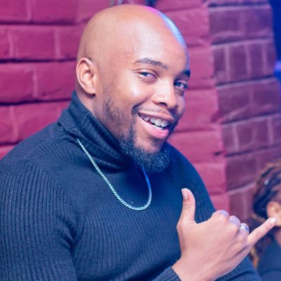 VinnEQ_'s profile picture. DJ & Producer ••• ICT Specialist (Computer & Phone repair etc) ••• Tech Salesman 🍏🤖