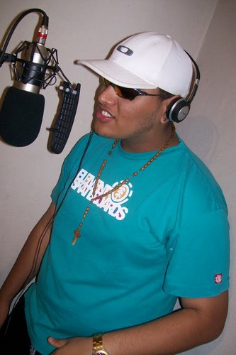 Prazer, Mc Gege.. Com Humildade qualquer um chega onde quer! Shows estão lotando!!!