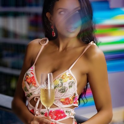 JasmineCleopatr's profile picture. A sexy nerdy🦄 Biohacking. Veganfortheanimals. Yes, being a muse is a job & yes most of my clients are Sapiosexuals.#neurodivergent#psychnut