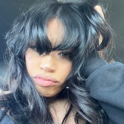 xxx.eyes of emerald green. latina. ♡ 🦄🖤💋🇵🇷 iup’17|drexel’22 @iamjojo @LupusTriState #LupusWarrior 🐺💜