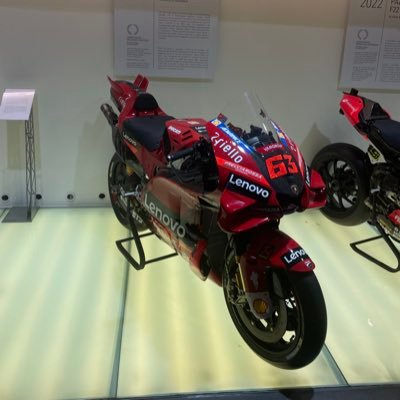 Passionné de Sport Auto, Vroum vroum les voitures les motos